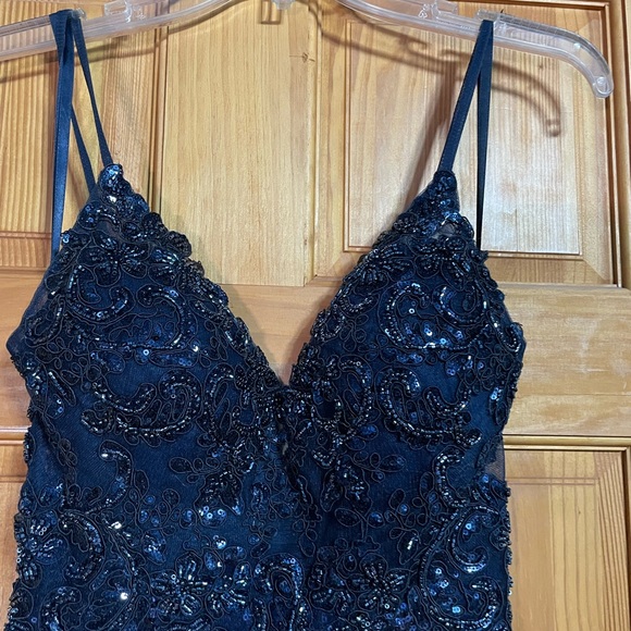 Size 2 Navy Sequin Slit Prom Dress - Picture 3 of 5